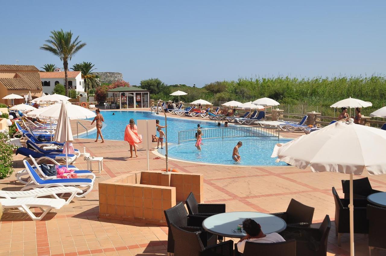 Arenas De Son Bou Hotel Exterior photo