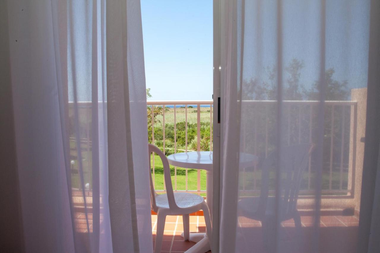Arenas De Son Bou Hotel Exterior photo