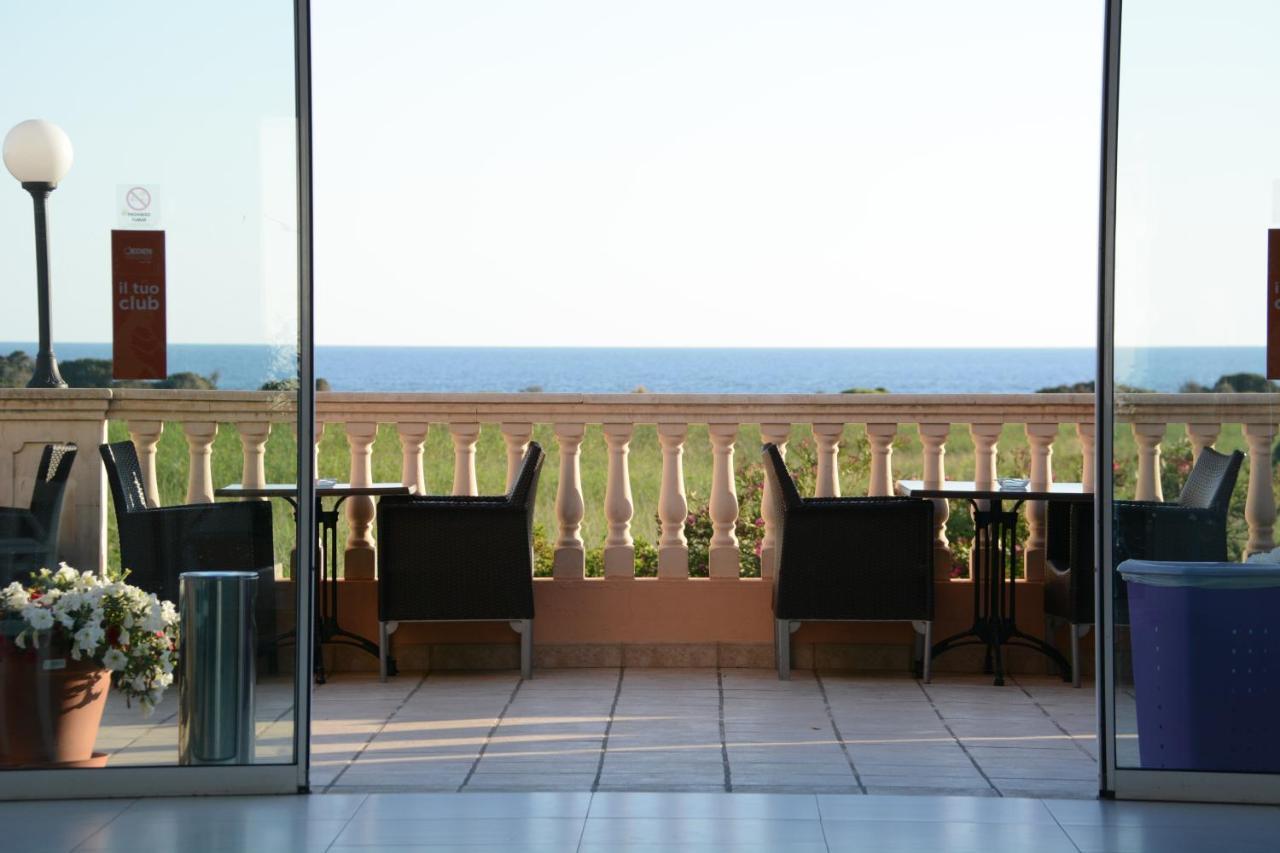 Arenas De Son Bou Hotel Exterior photo