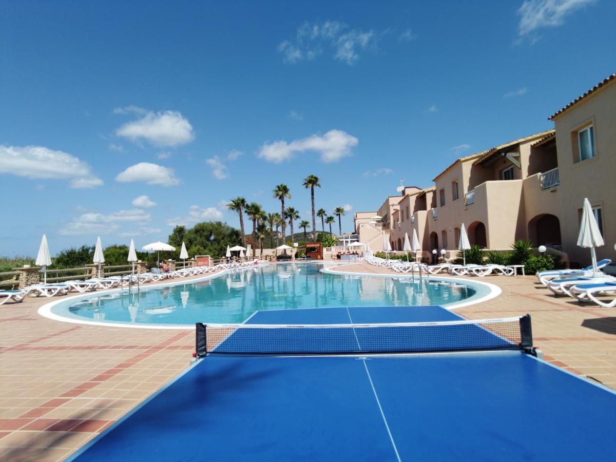 Arenas De Son Bou Hotel Exterior photo