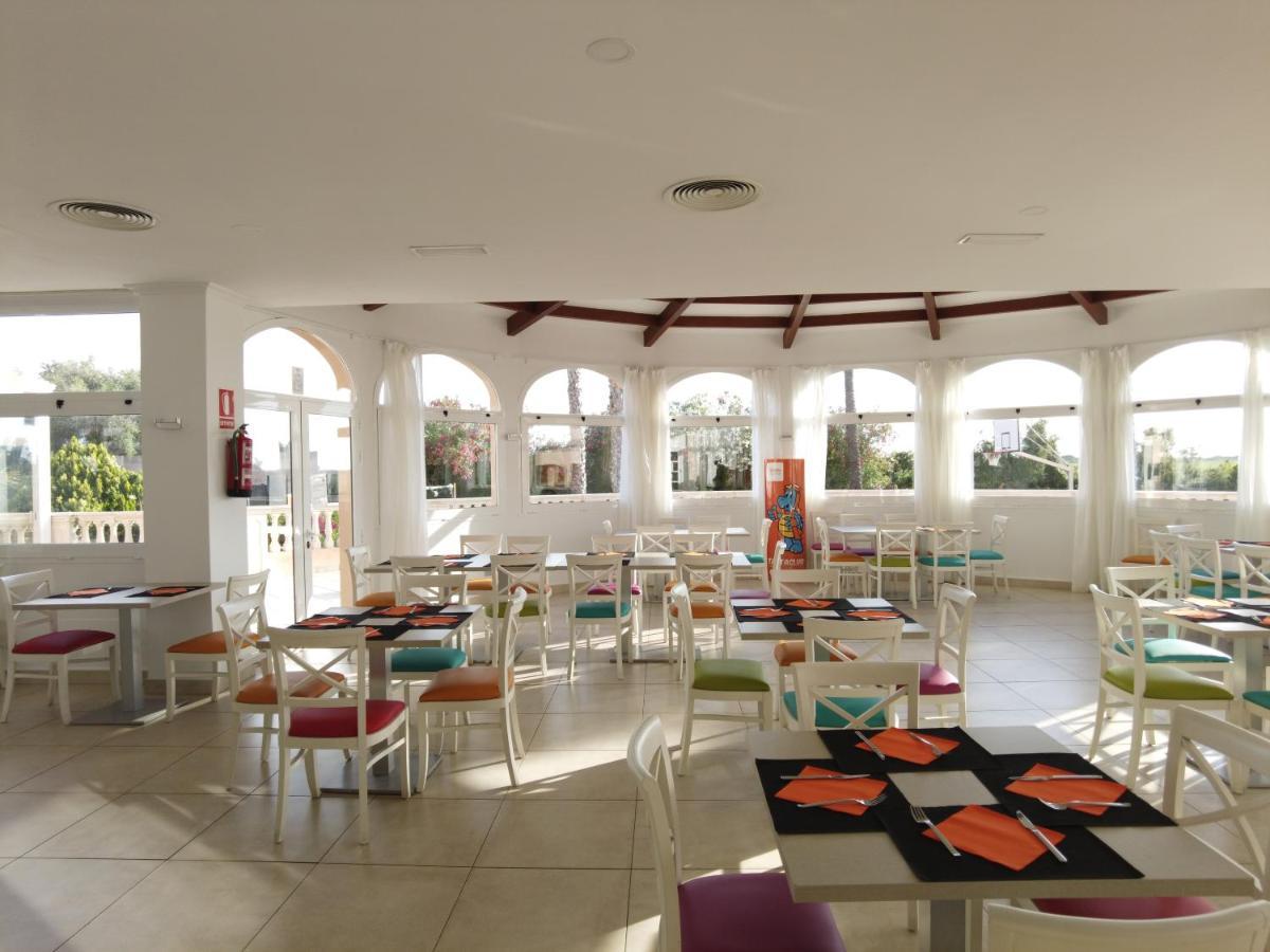 Arenas De Son Bou Hotel Exterior photo